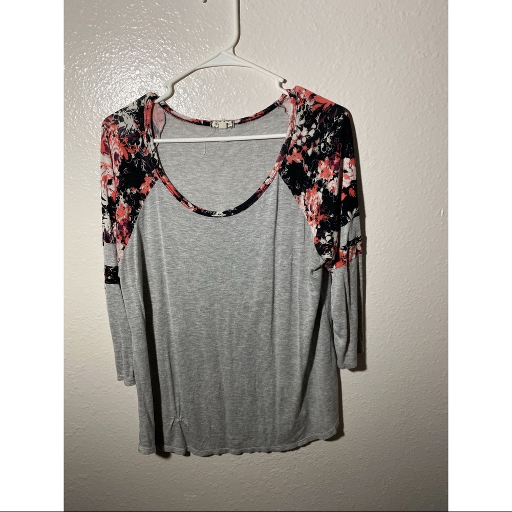 Grey baseball tee